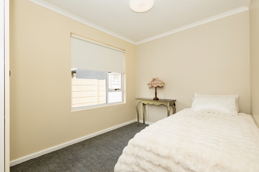 2 Bedroom Property for Sale in Sonstraal Heights Western Cape